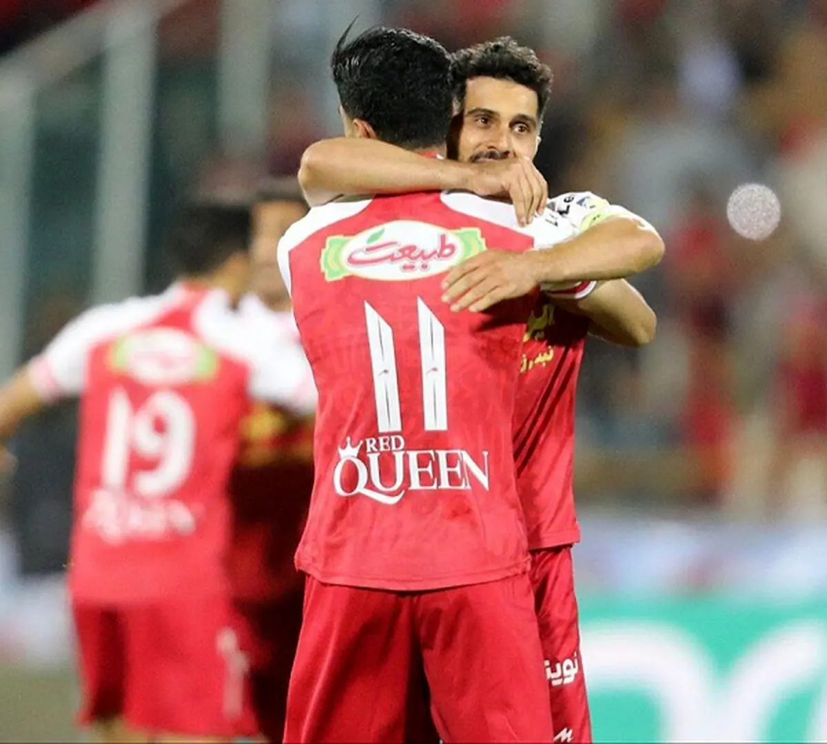 پرسپولیسیها قبل از مهمترین بازی شارژ مالی شدند