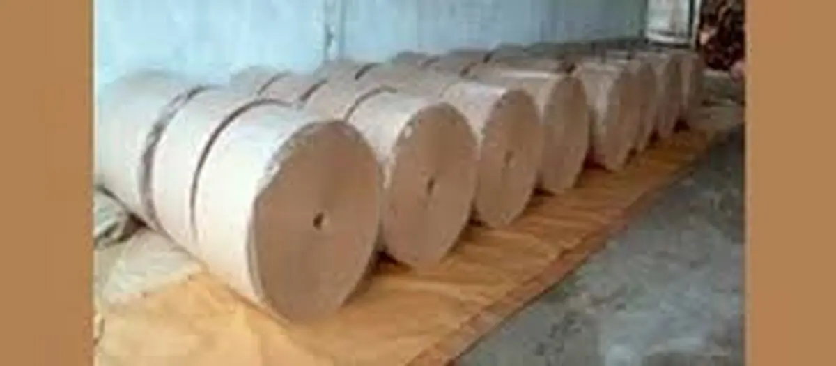 کشف سه تن خمیر دستمال کاغذی
