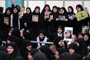 غافلگیری عزادارها در لحظۀ ورود رهبر معظم انقلاب به بیت رهبری