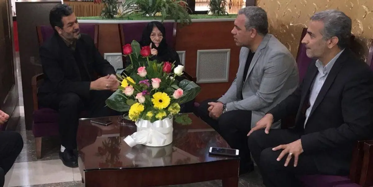 حضور یک مادر شهید در اردوی پرسپولیسی ها