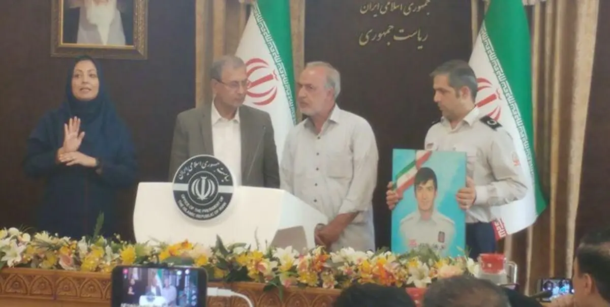سخنگوی دولت از آتش‌نشانان تجلیل کرد