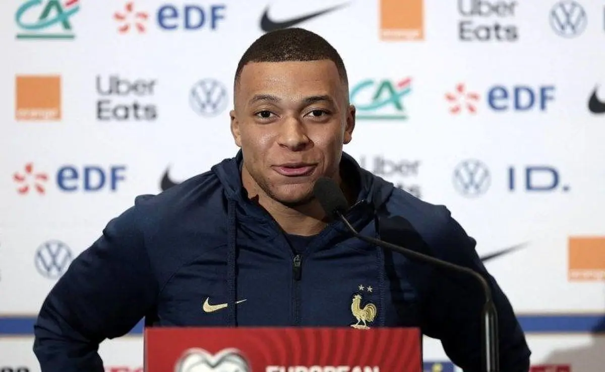 ابراز علاقه امباپه برای شاگردی آنری
