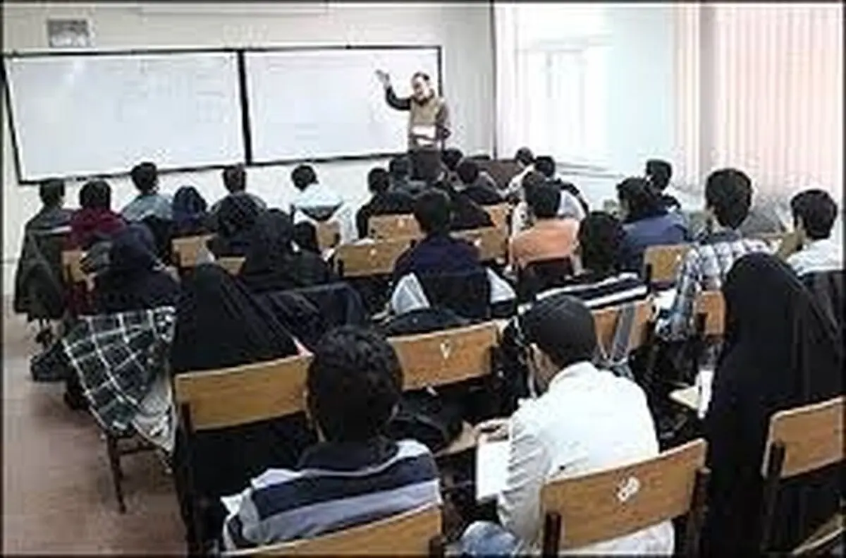 چگونگی برخورد اساتید با بی‌حجابی در دانشگاه
