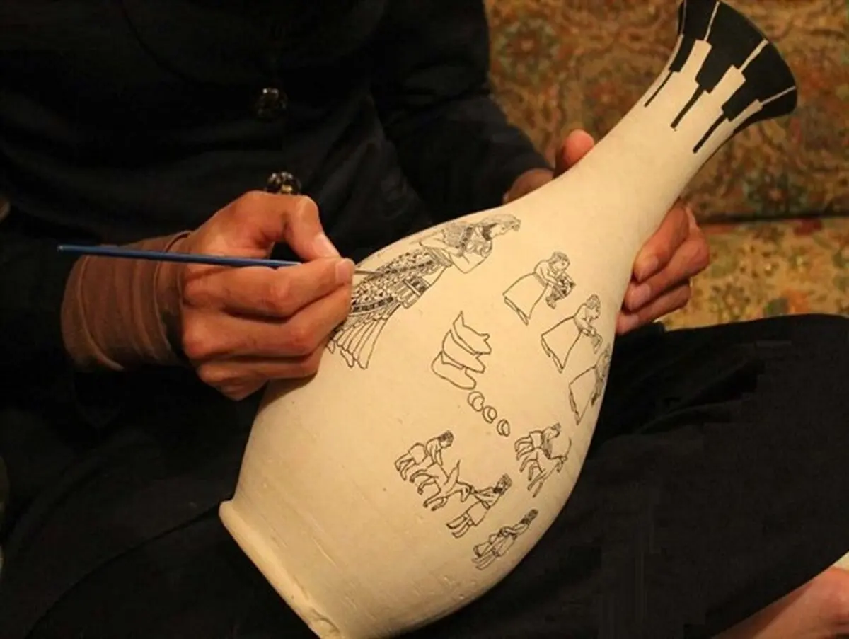 صنایع دستی ایذه در کنج انباری‌ها خاک می‌خورد
