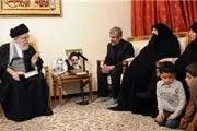 حاشیه دیدار رهبر انقلاب با خانواده شهید احمدی‌