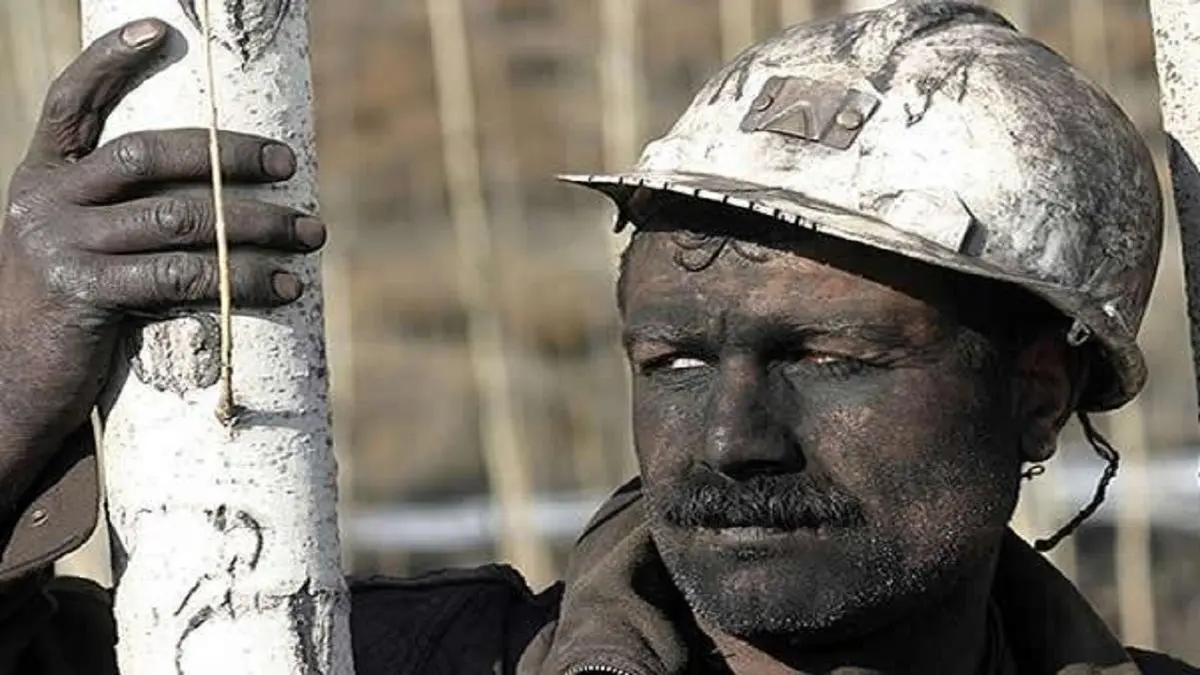 سکوت کارگران در برابر حذف مزایای شغلی از ترس بیکاری