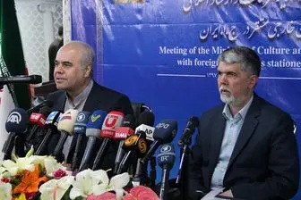  120 دقیقه گفت‌وشنود خبرنگاران رسانه‌های خارجی با وزیر ارشاد 