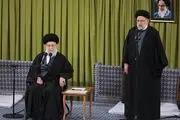 آیه نصب شده دیدار امروز رهبری با مسوولان در مبعث چه بود