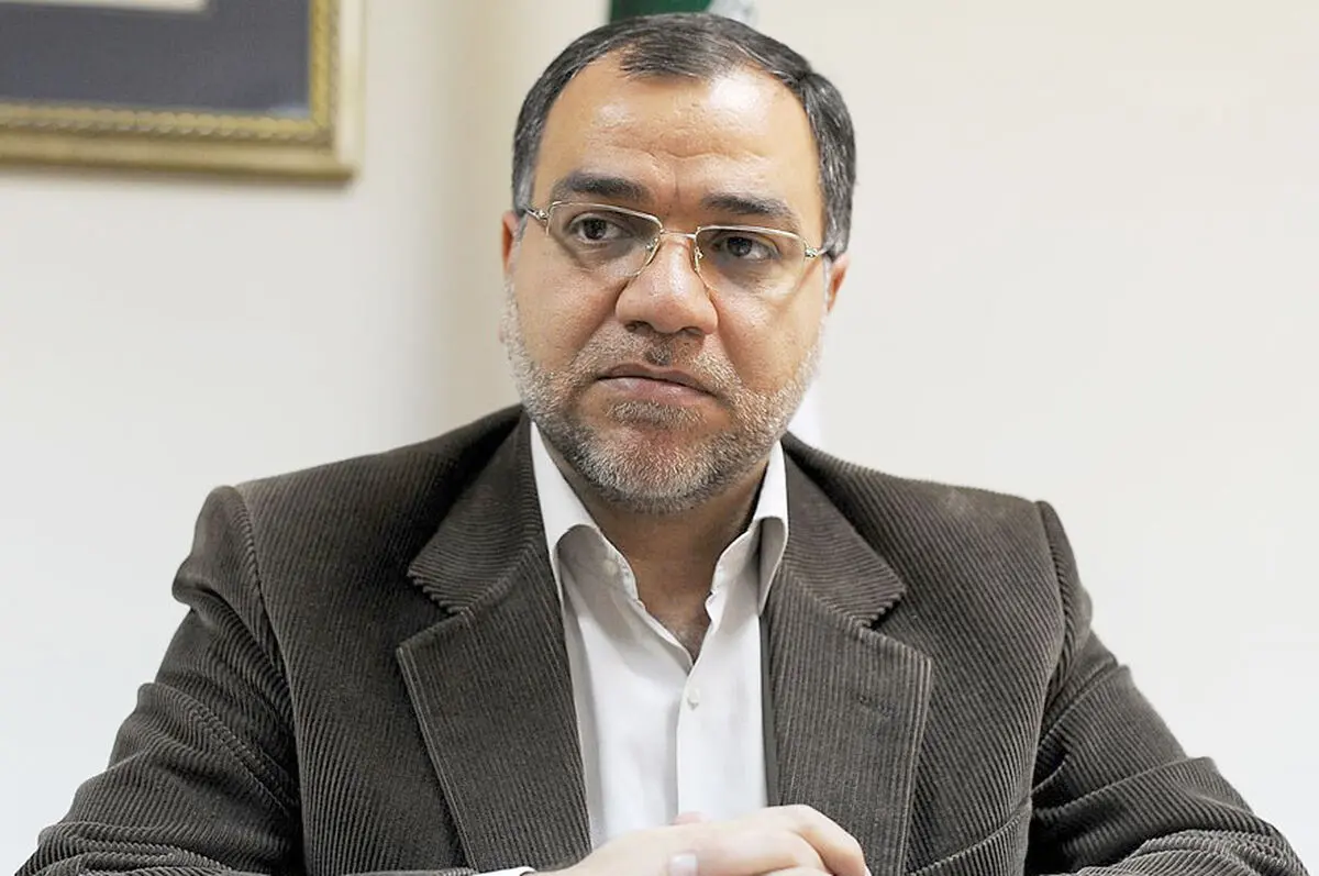 رفتار پرخاشگرایانه روحانی در مناظره شبیه احمدی‌نژاد بود