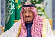 پادشاه عربستان پس از مدت‌ها غیبت آفتابی شد/فیلم
