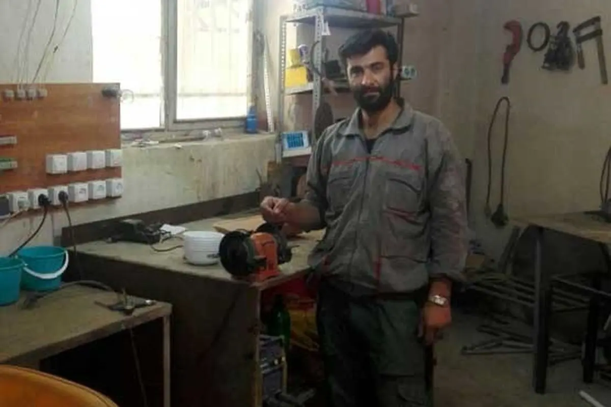 تعمیرکاری که ستاره شبکه های اجتماعی شد +عکس