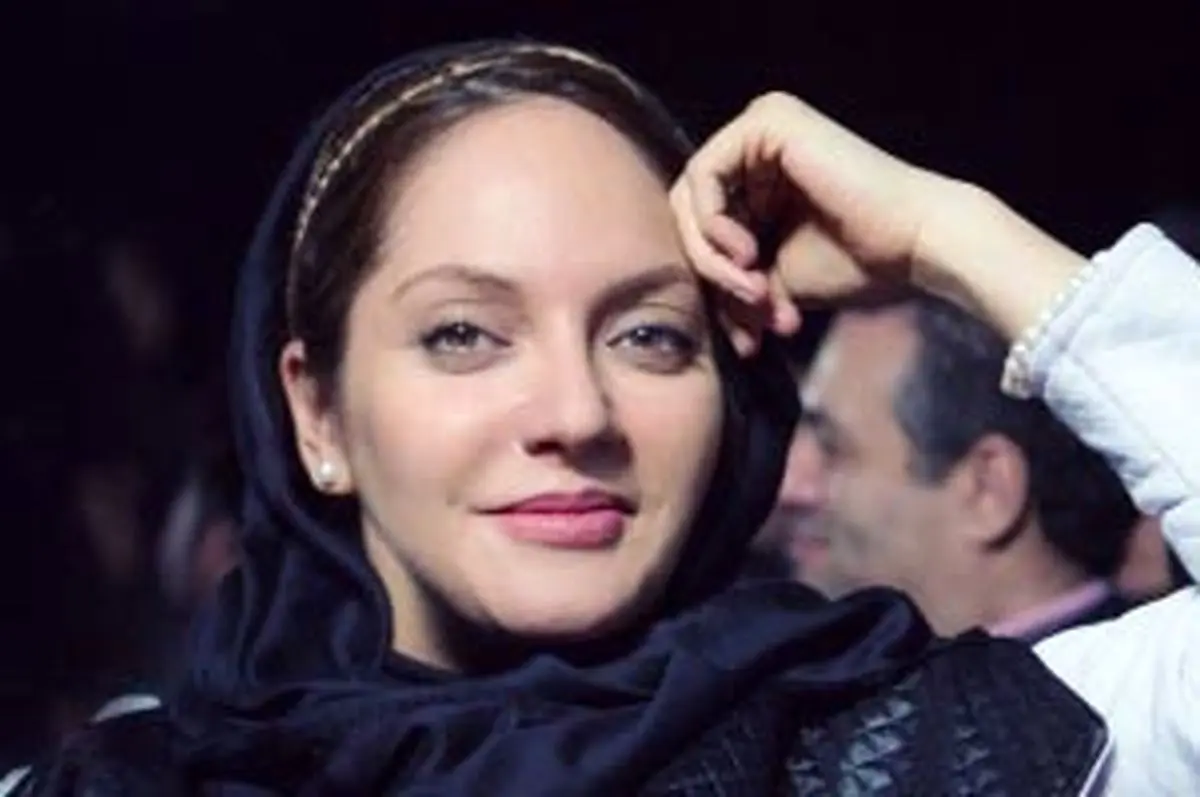 سلفی مهناز افشار با سعید آقاخانی و محسن تنابنده