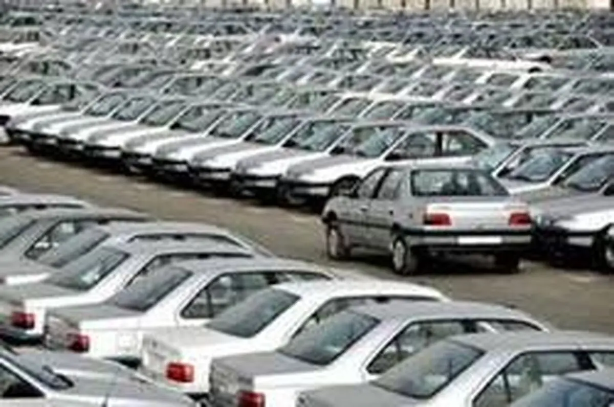 قیمت خودروهای وارداتی کاهش یافت