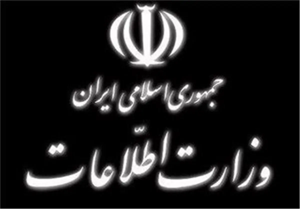 کشف 5 کانتینر از تجهیزات خاص رایانهای