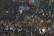 ترامپ از پیوستن به «انقلاب» در فرانسه گفت