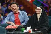 رفتار قابل تحسین عمو پورنگ با مادرش + فیلم