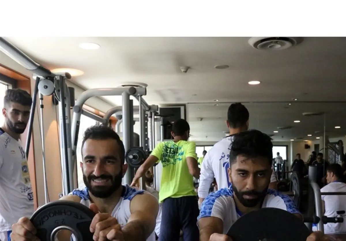 اتفاقی جالب در تمرین استقلال در کویت/عکس