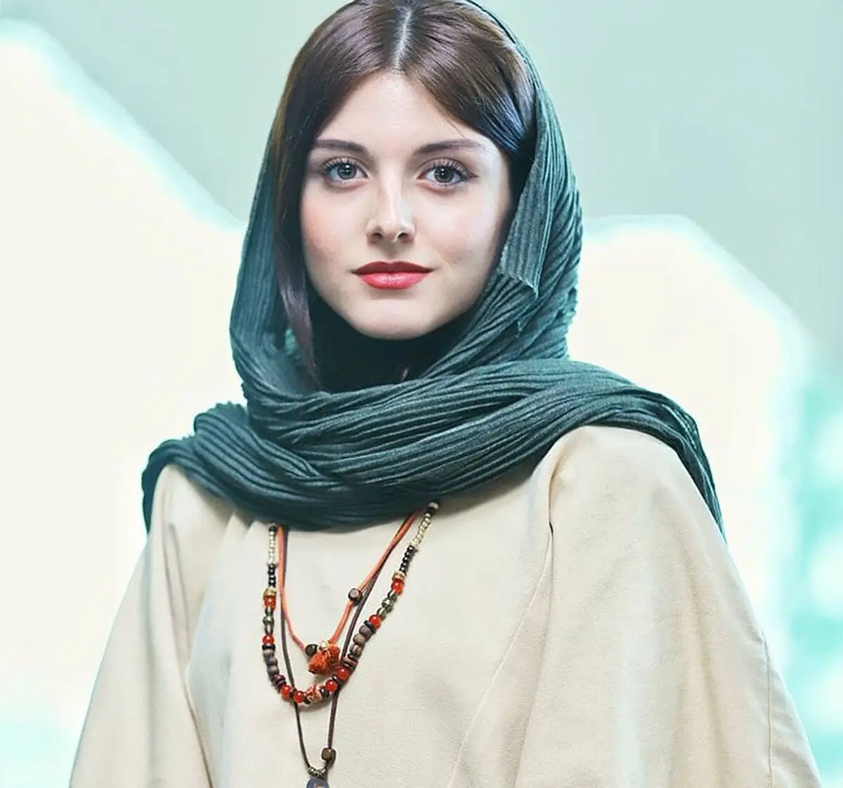 رونمایی از گریم فاطمه مسعودی‌فر در سریال «جیران» /عکس