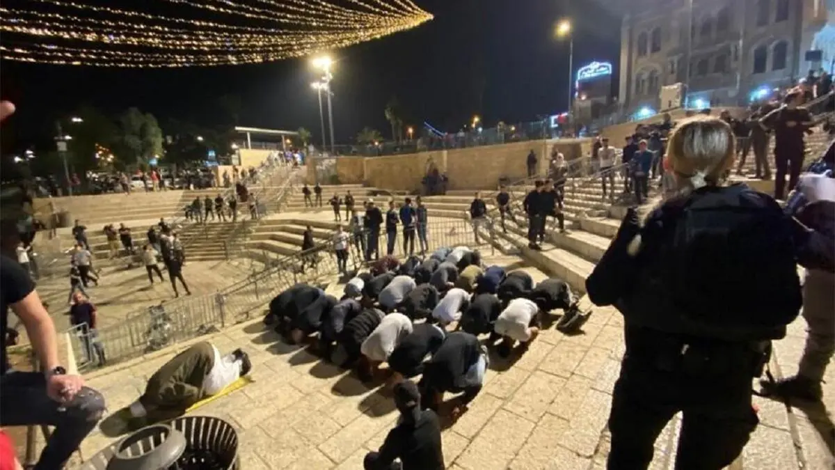 نظامیان صهیونیستی از «باب العامود» عقب نشینی کردند