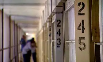 بحران کرونا و قرنطینه 24 ساعته زندانیان انگیلس در سلول 
