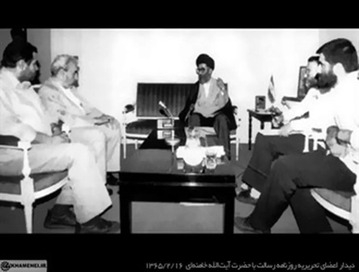عکس منتشر نشده پرورش با رهبر انقلاب