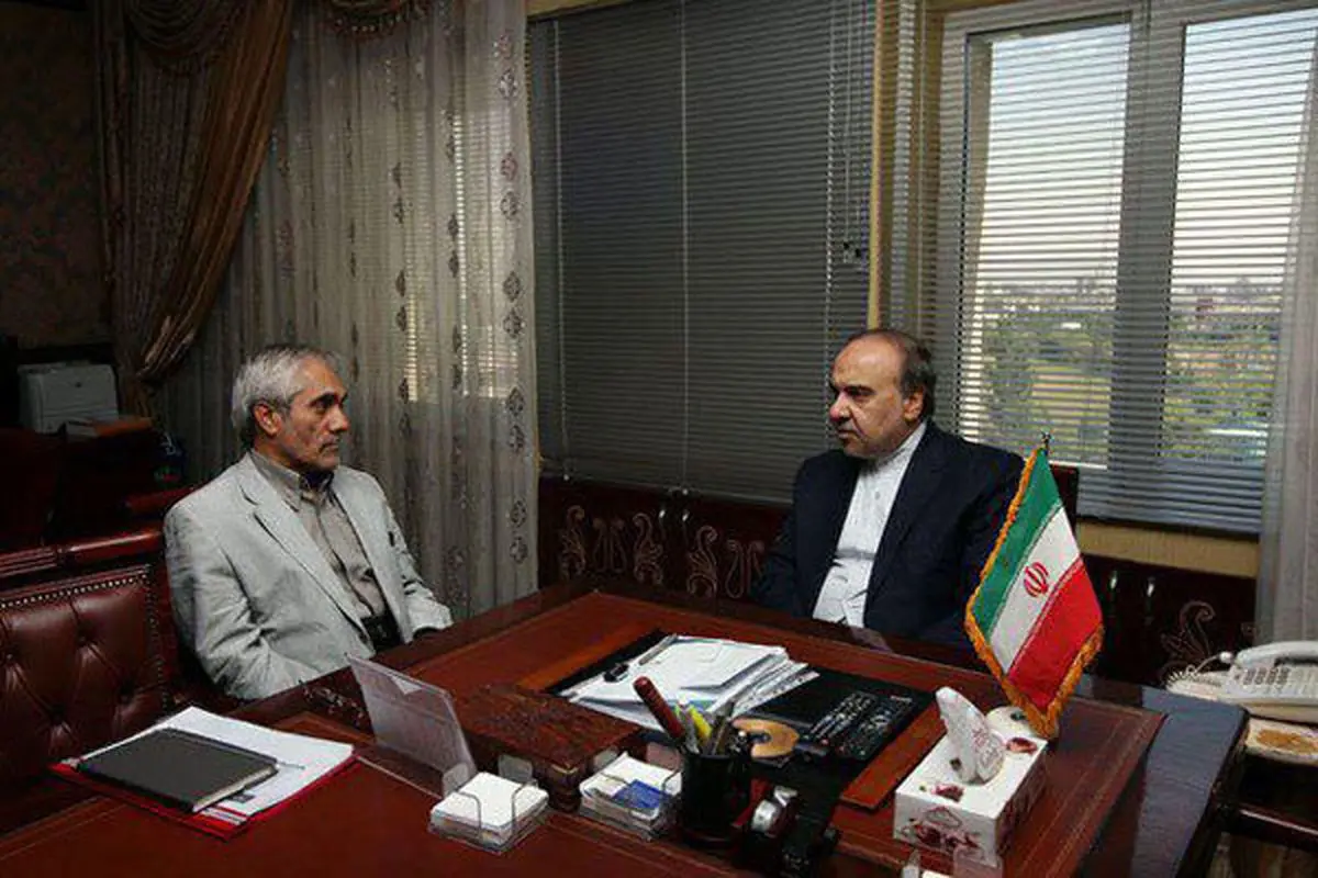 سرپرست پرسپولیس به دیدار وزیر ورزش می رود