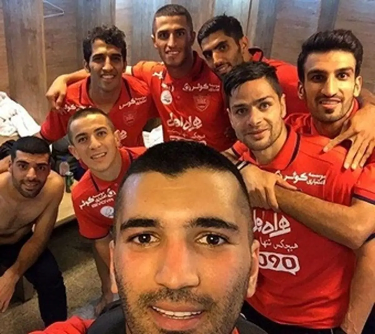 پشت پرده تراشیدن موهای سر 4 پرسپولیسی