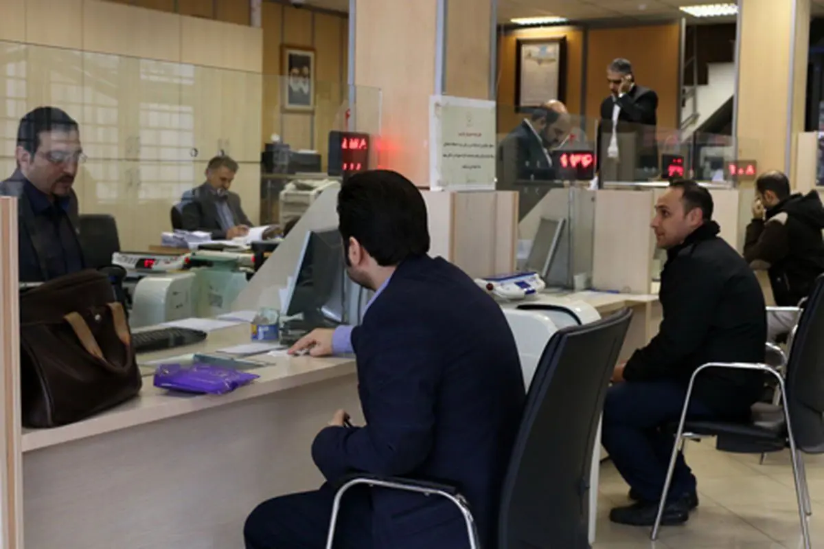 تبعیض در انتشار اطلاعات تسهیلات و تعهدات کلان بانک ها؟/ چرا برخی بانکها هنوز اعلام نشده اند؟


