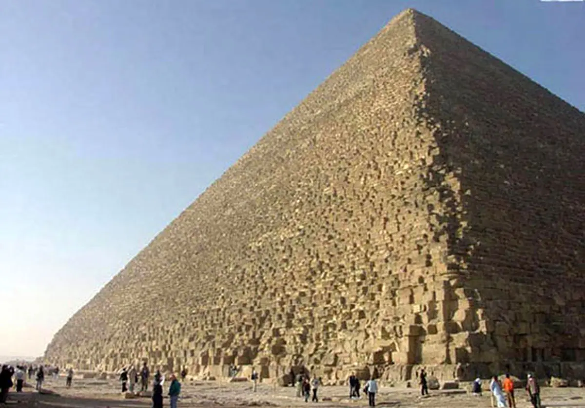 کشف مقبرهای ۴۴۰۰ ساله در نزدیکی اهرام مصر+تصاویر