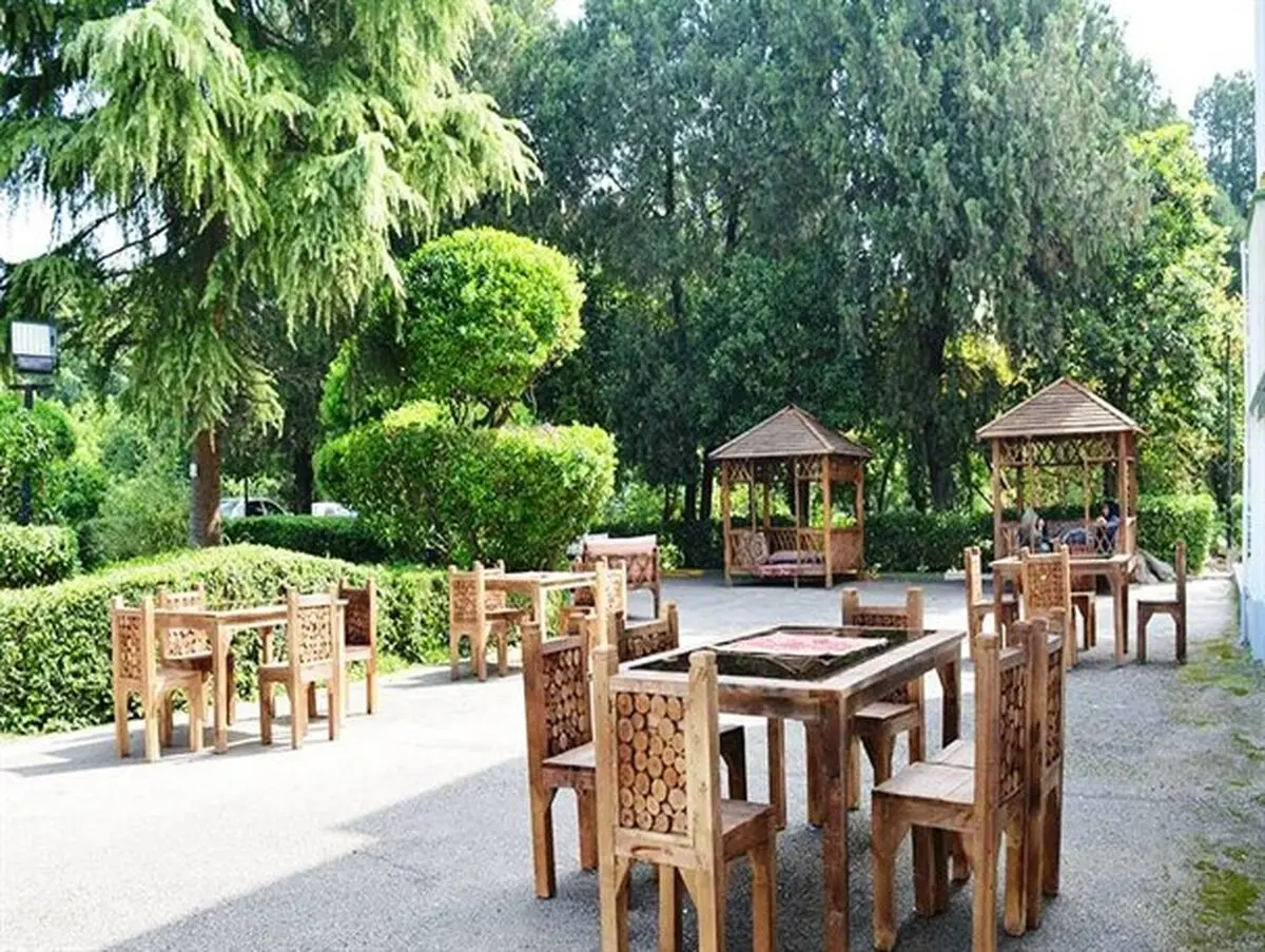 سفره‌خانه سنتی باغ شهرداری بهشهر +تصاویر