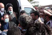 گفتگوی رئیس جمهور با مردم هرمز در اسکله جزیره/ گزارش تصویری
