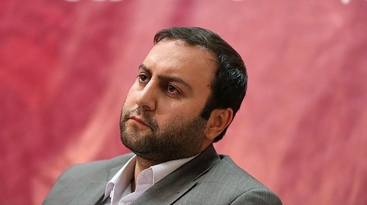 پیرهادی: امروز داغی وسیعتر از پلاسکو بر تن ایران نشسته است