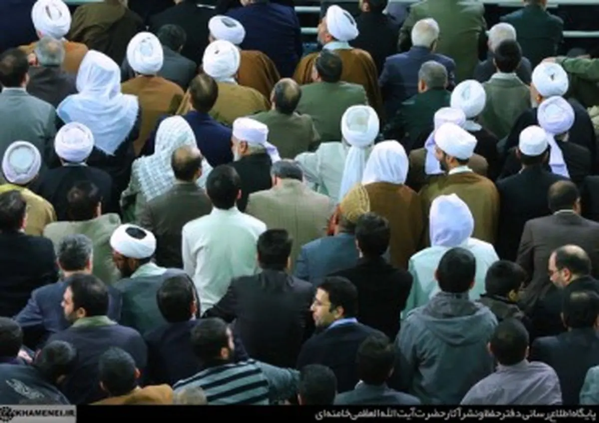 از لکسوس‌سوار انقلابی تا پیش‌بینی انتخاباتی الیاس حضرتی