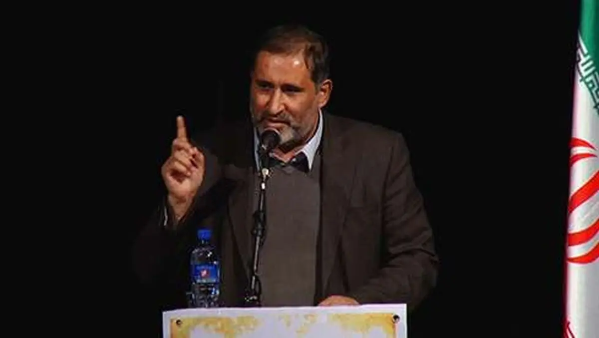 شومن‌ها امروز جای هنرمند را گرفته‌اند/ سلبریتی ها در حد ملیجک هستند