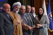 نشان طلایی تأثیرگذارترین و خلاق‌ترین روابط‌عمومی به بانک پاسارگاد تعلق گرفت