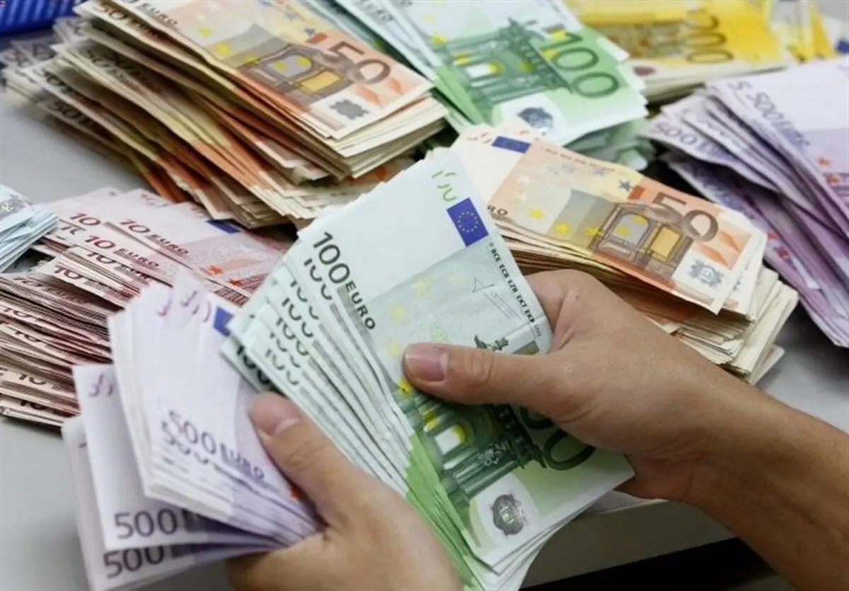 دلار به قیمت ۱۱ هزار و ۳۵۰ تومان رسید