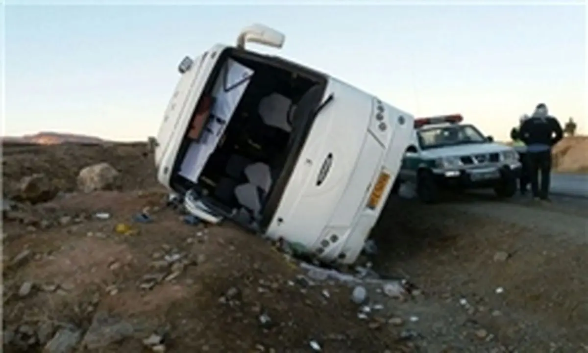 آمار بالای مجروحان تصادف اتوبوس و پیکان