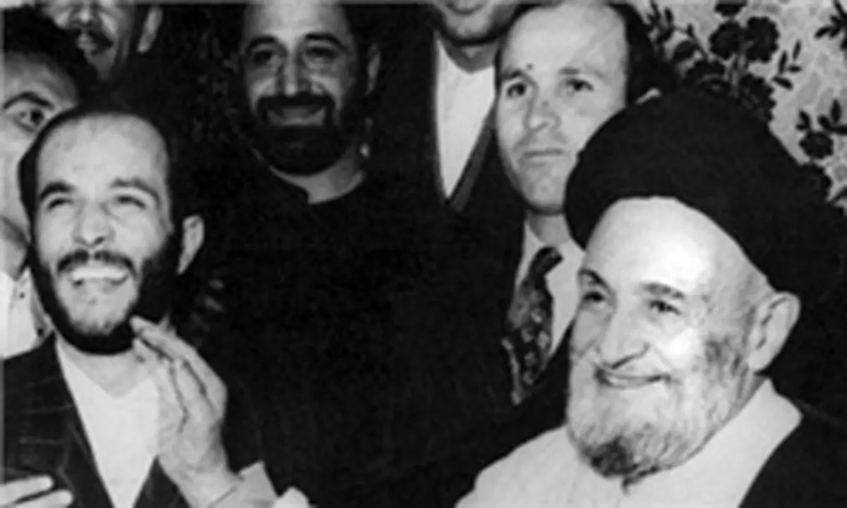 آیت الله کاشانی گفتند به زودی حاج آقا روحالله خمینی عالم گیر می شوند