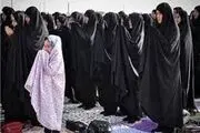نماز جماعت به امامت یک خانم روی آنتن تلویزیون +عکس
