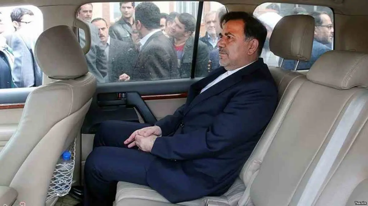 فرار آخوندی از پاسخگویی