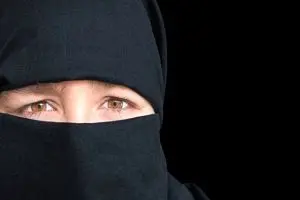 دستگیری زن داعشی پیش از بمب‌گذاری در موصل