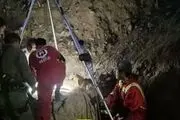 نجات کودک ۶ ساله از درون چاه توسط آتش نشانان یزد