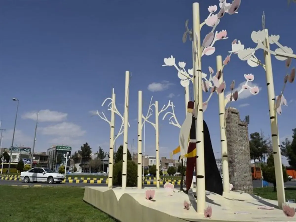از نبود نماد معرف بیرجند تا بی محتوایی بسیاری از المان ها 