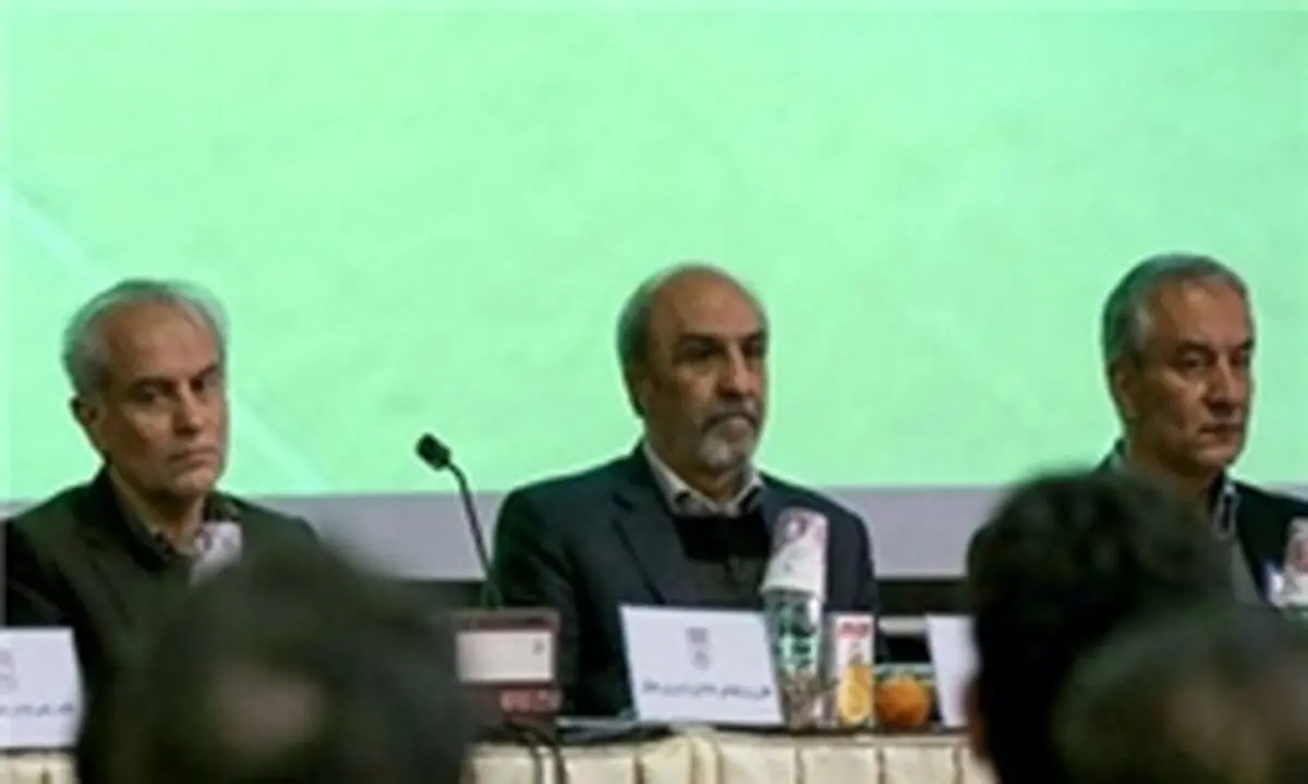 دوران آقای خنده تمام شد؛ فوتبال ماند و نامادری‌اش!