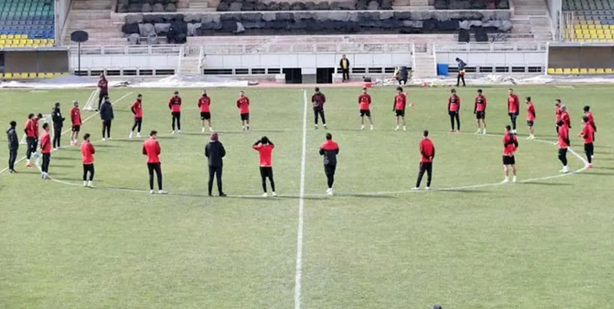 ادای احترام به ملیپوشان درگذشته در زلزله ترکیه در تمرین پرسپولیس