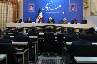 حسن روحانی: برای حضور سرمایه گذاران ایرانی خارج از کشور سخت گیری نکنیم