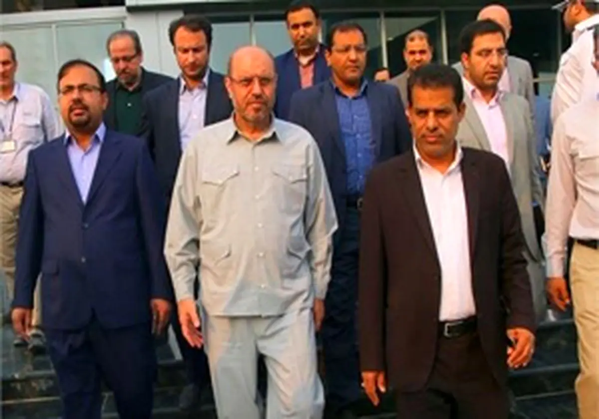 وزیر دفاع وارد پایتخت انرژی کشور شد