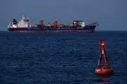 ایران همچنان از تنگه عوارض می‌گیرد