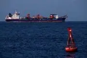 ایران همچنان از تنگه عوارض می‌گیرد