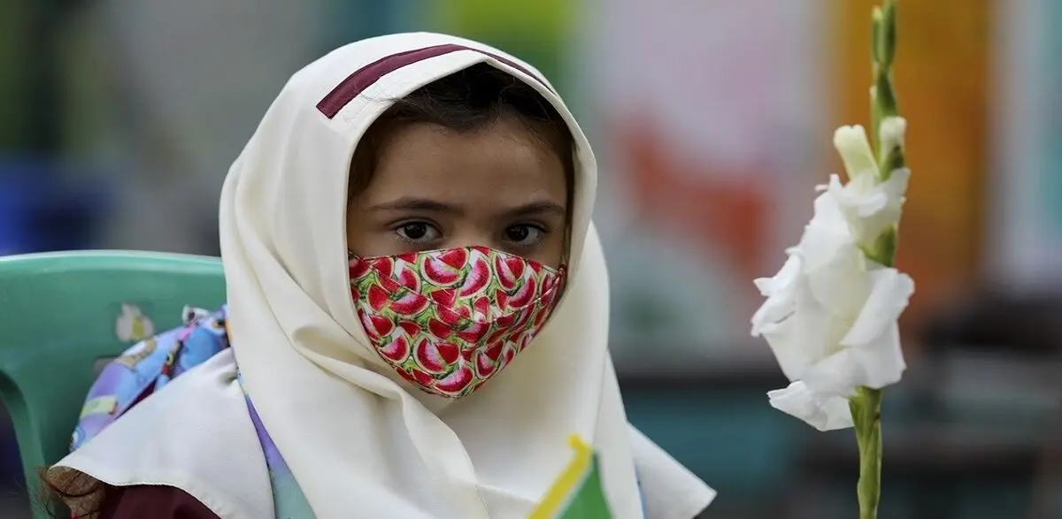 الزامی برای واکسیناسیون دانش آموزان علیه کرونا وجود ندارد
